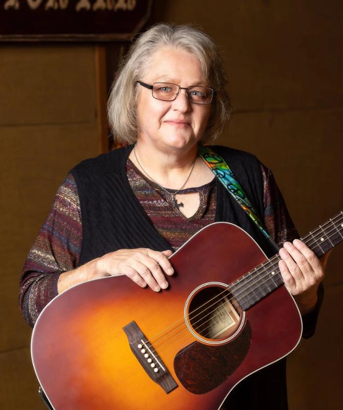 Bluegrass Legend Dale Ann Bradley to Perform at Mildred Haun Conference