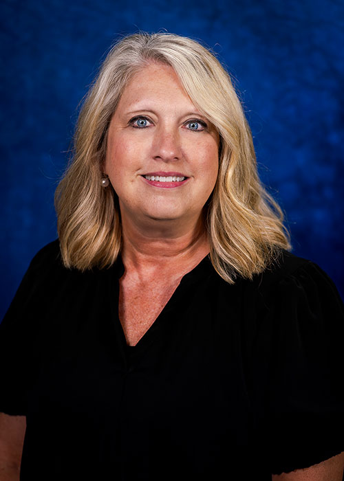 A photo of Lori Reynolds
